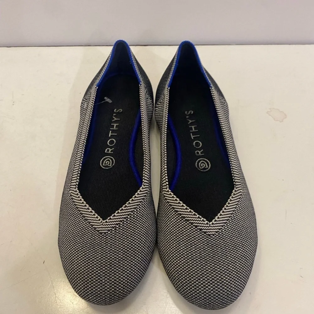 Rothy’s bird eye round toe flats
